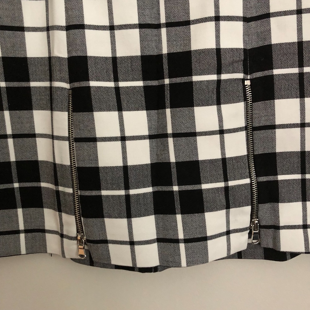 Plaid Black & White Miniskirt A-Line Women's S/XS - Office Siren, Goth, Cosplay - Picture 2 of 8